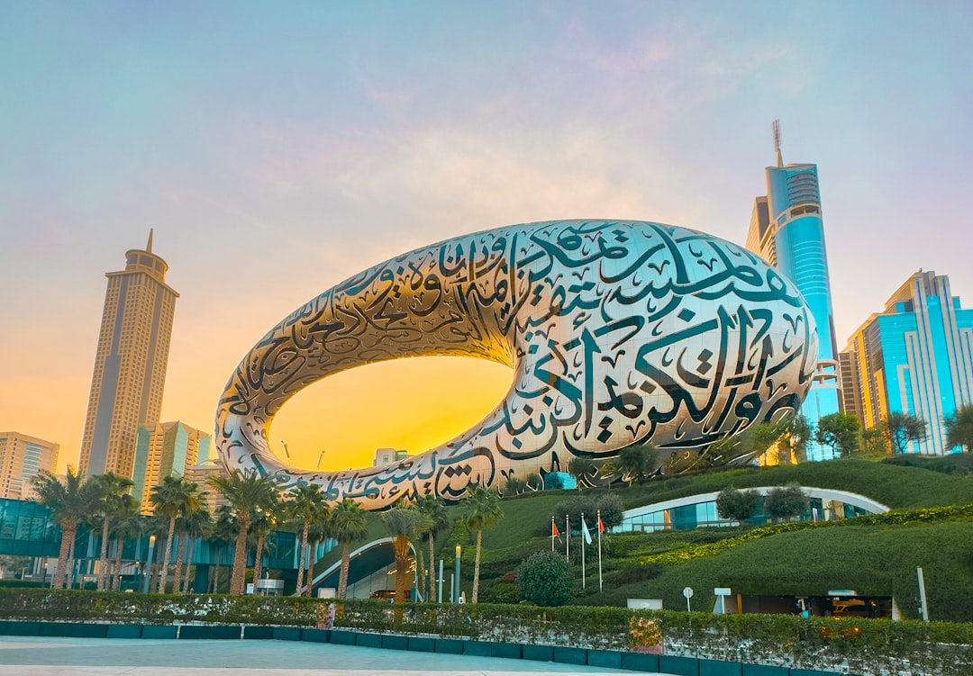How to Qualify for Scholarships at Dubai Universities - Featured image
